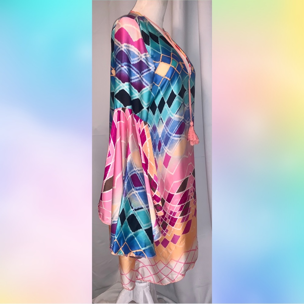 Just Paris colorful bell sleeve mini tunic dress - Picture 5 of 7
